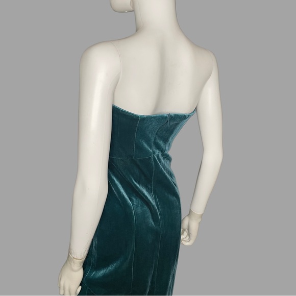 Socialite Deep Teal Strapless Sheath Velvet Midi Dress - Picture 3 of 5